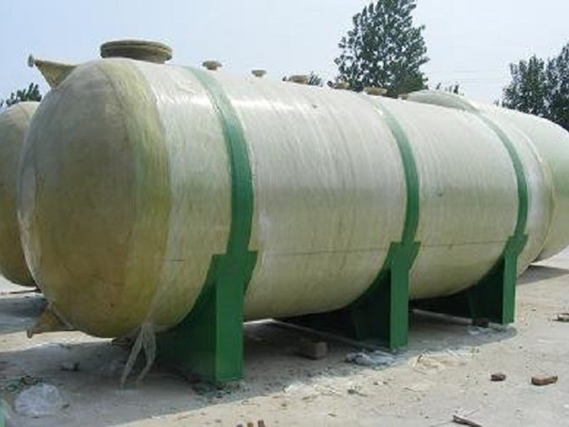 玻璃鋼儲(chǔ)罐 